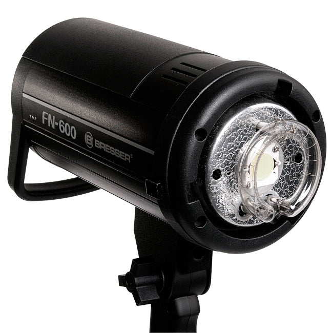 Bresser FN-600 TTL Nikon Flash + Batteria