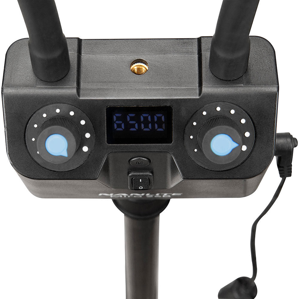 Nanlite Mira 26B Beauty Light (avec Pied de Lampe)