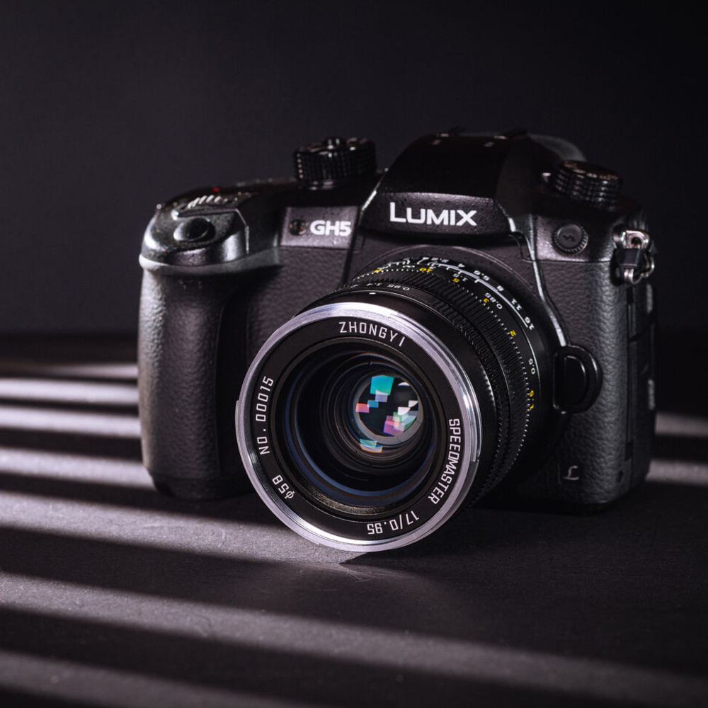 Zhongyi Mitakon 17mm f/0.95 Nero MFT