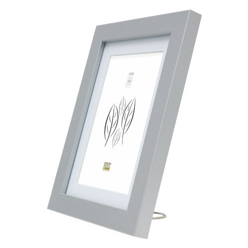 Deknudt Marco Fotográfico Plateado con Paspartú Blanco 20x25 S66KD1