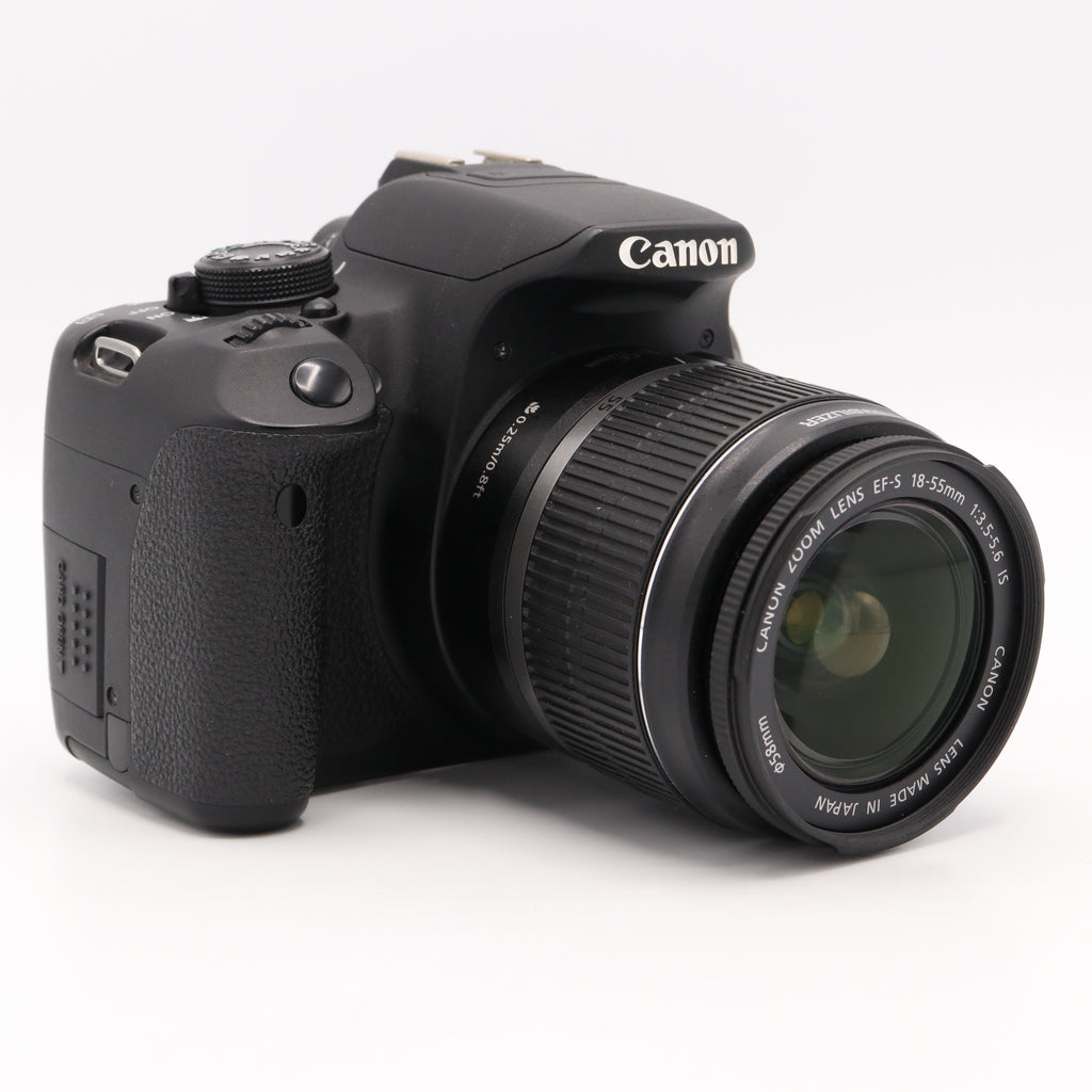 Canon EOS 700D + 18-55mm iS II occasion