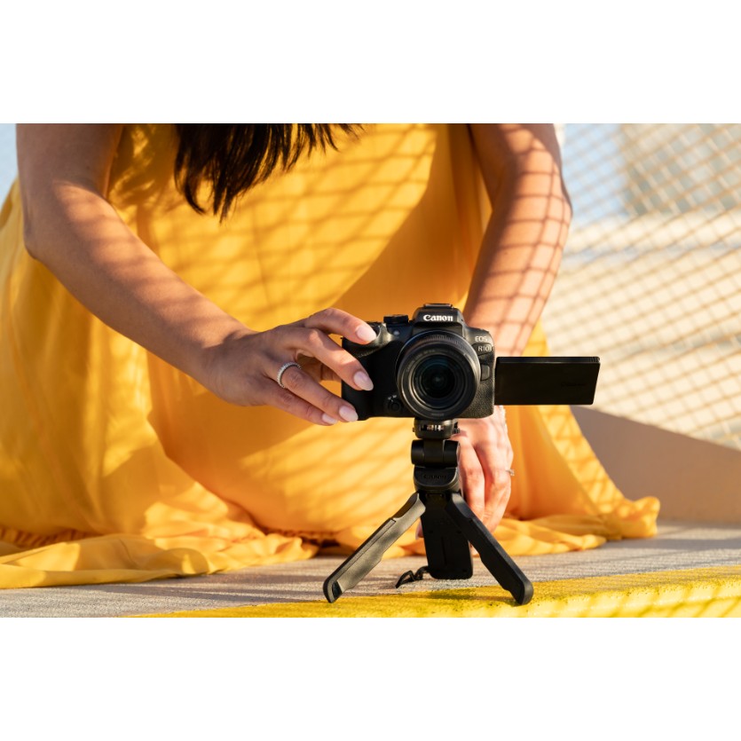 Canon EOS R10 boitier et Canon RF-S 18-150mm f/3.5-6.3 IS STM