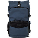 Tenba Mochila - DNA 16 DSLR - Azul is suitable para a mirrorless or DSLR cámara con 4 to 6 lenses y a laptop up to 16" (40 cm).