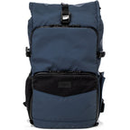 Tenba Mochila - DNA 16 DSLR - Azul is suitable para a mirrorless or DSLR cámara con 4 to 6 lenses y a laptop up to 16" (40 cm).