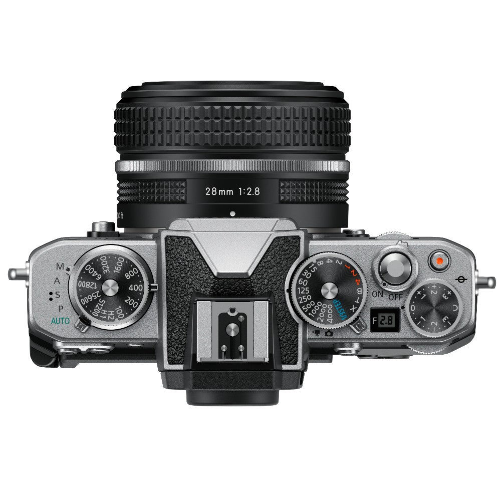 Nikon Z fc + 28 f/2.8 Spécial Edition