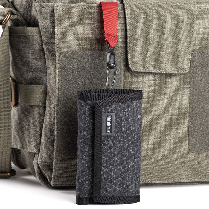 Think Tank Cards & Power V2.0 slate negro