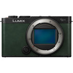 Panasonic Lumix S9 Body Dark Olive + Lumix S 26mm f/8 Messa a fuoco manuale