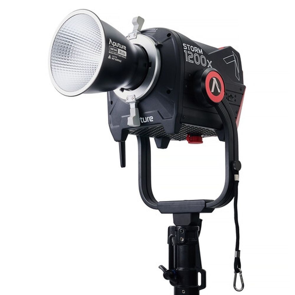 Aputure Storm 1200x