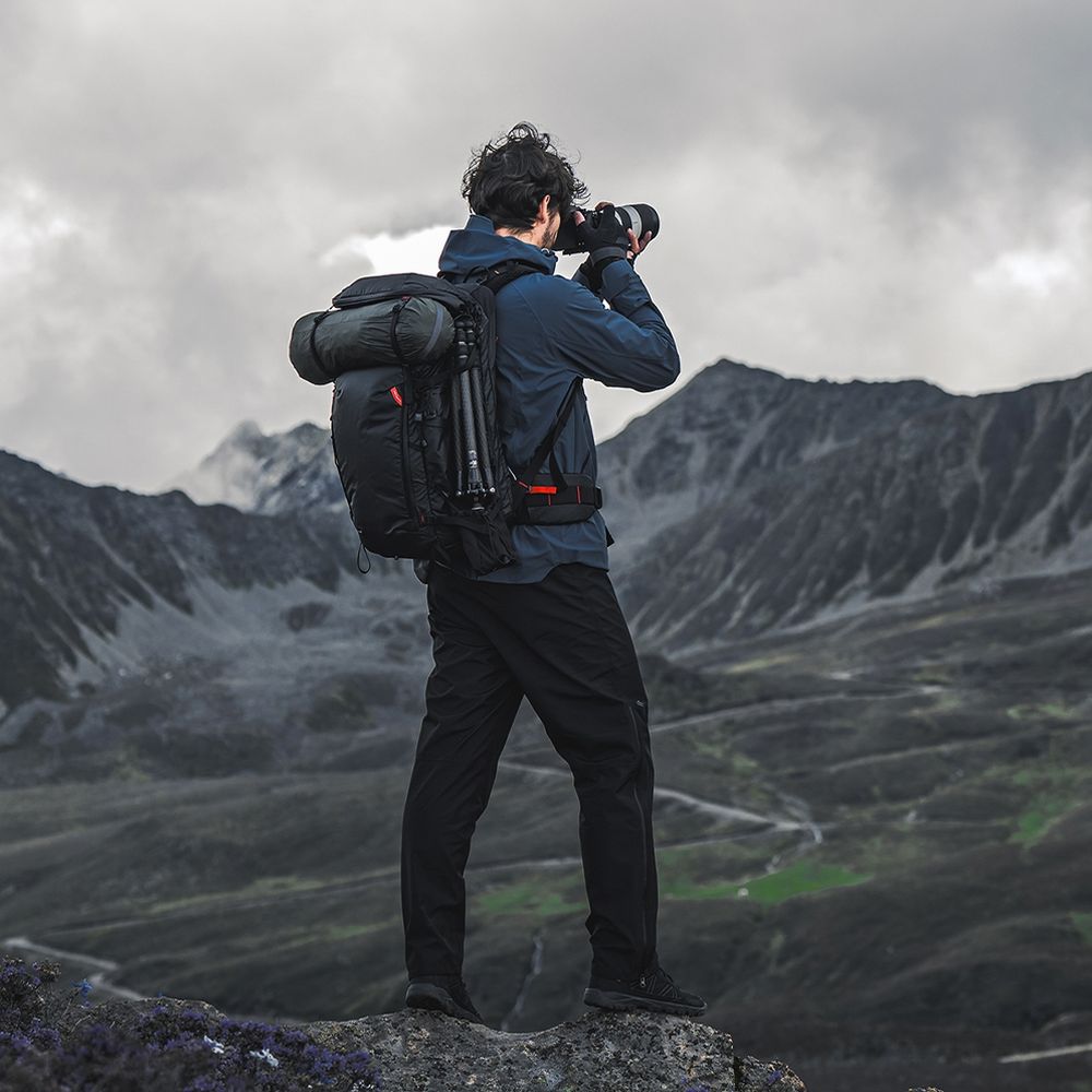 PGYTECH OnePro Flex Backpack 50L (Space Black) + Camera Insert L