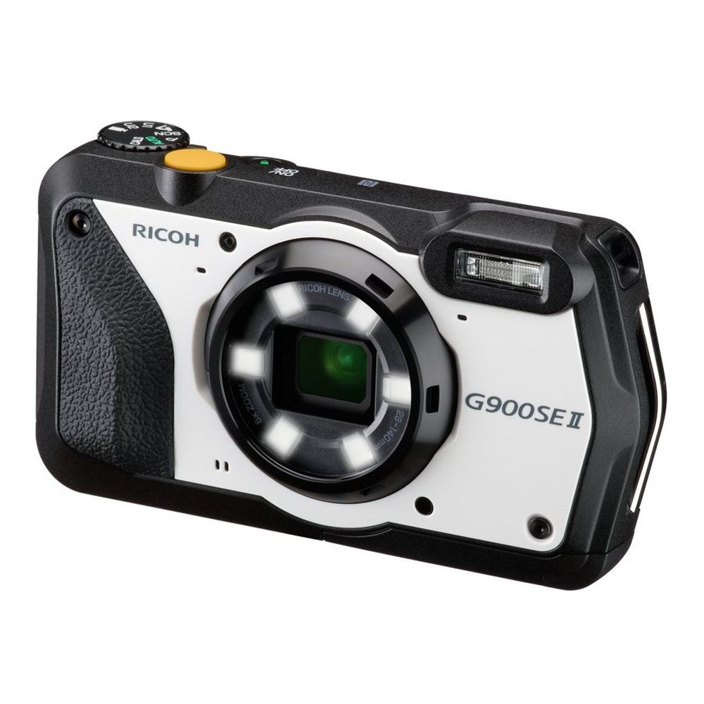 Ricoh G900 SE II compact camera