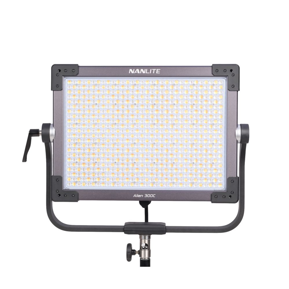 Nanlite Alien 300C LED RGBWW Panelleuchte