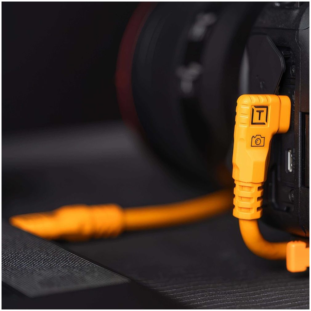 Tether Tools TetherPro Optima 10G USB-C, 4,6 m (15'), recto a la derecha naranja