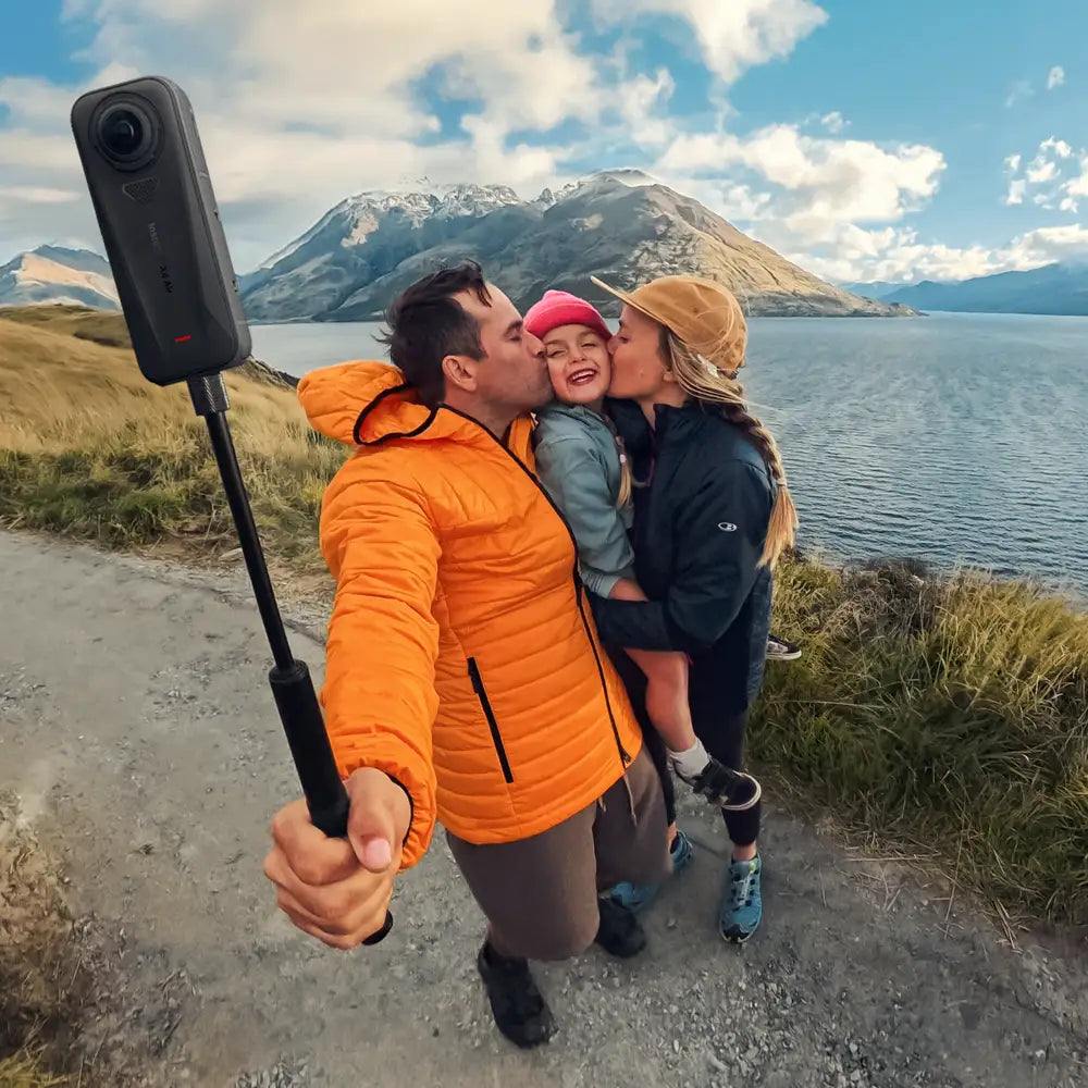 Insta360 X4 Air Starter Bundle