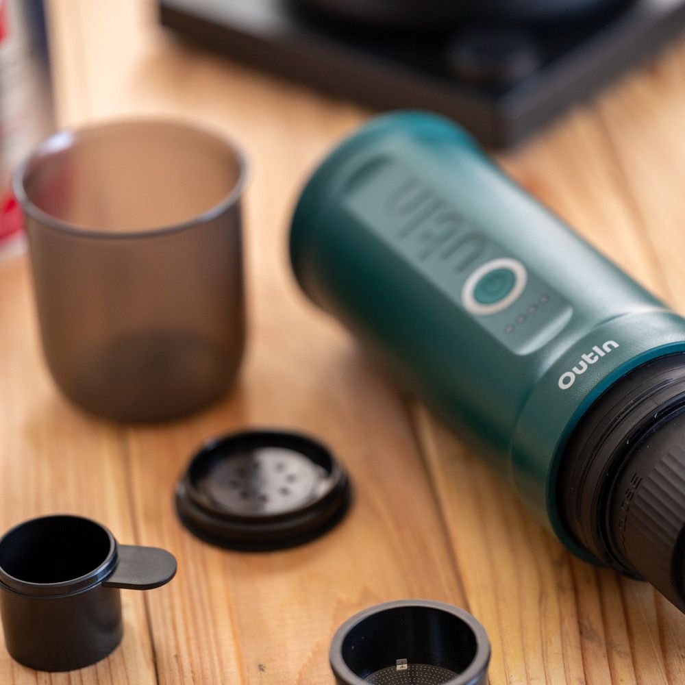 OutIn Nano Portable Electric Espresso Machine – Verde azulado