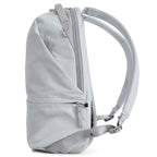 Urth Arkose 20L Backpack (Ash Grey) OUTLET