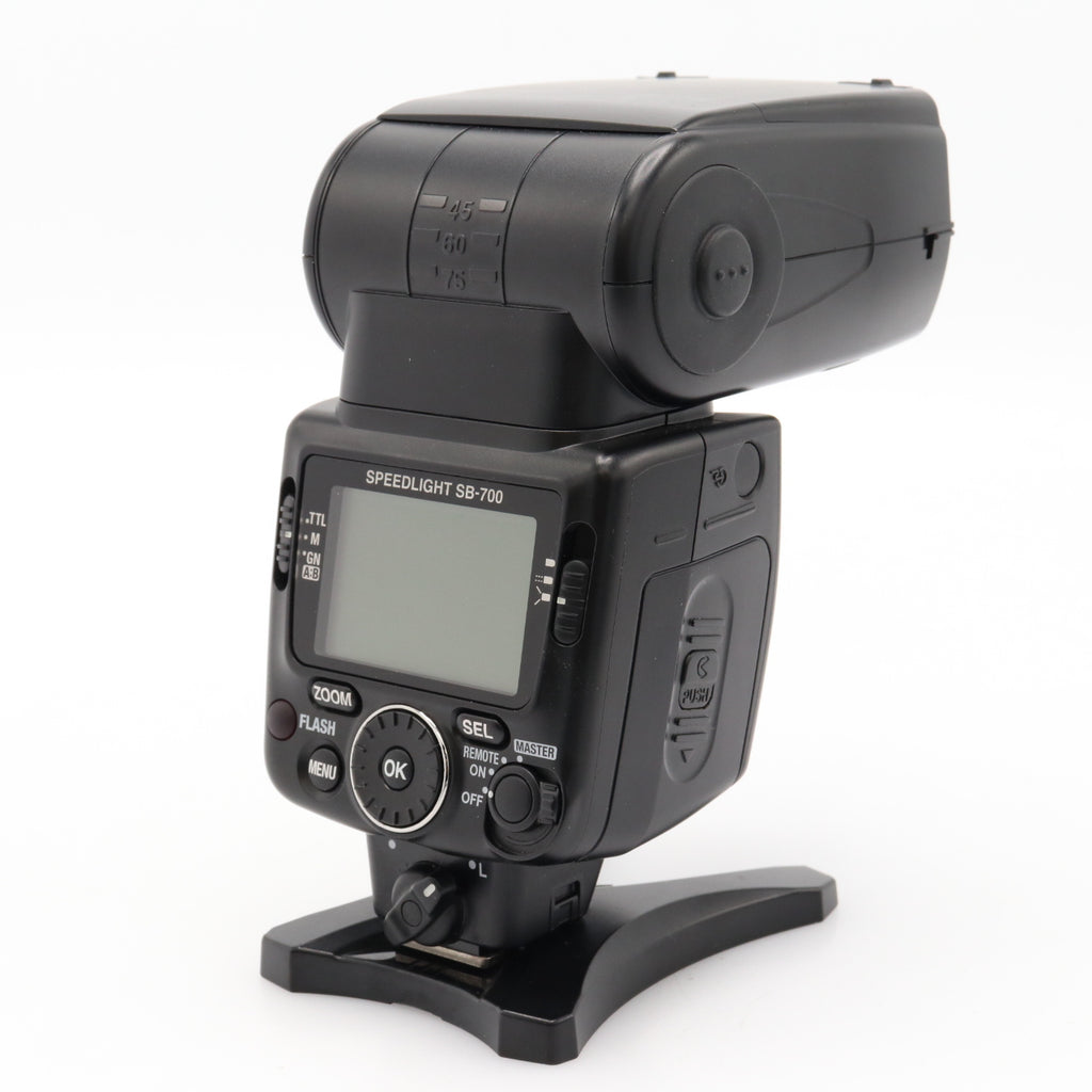 Nikon Speedlight SB-700 usato