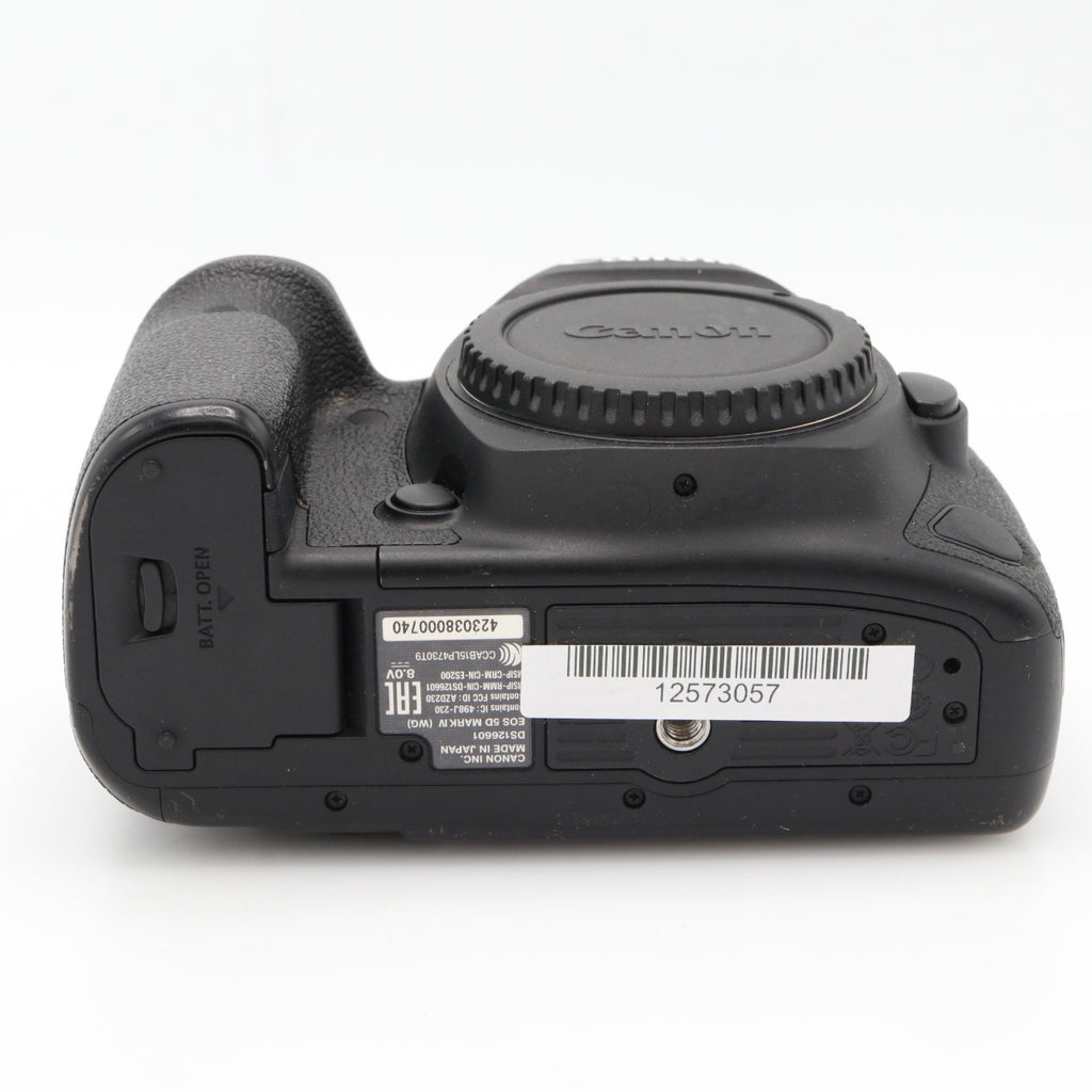 Canon EOS 5D Mark IV body used