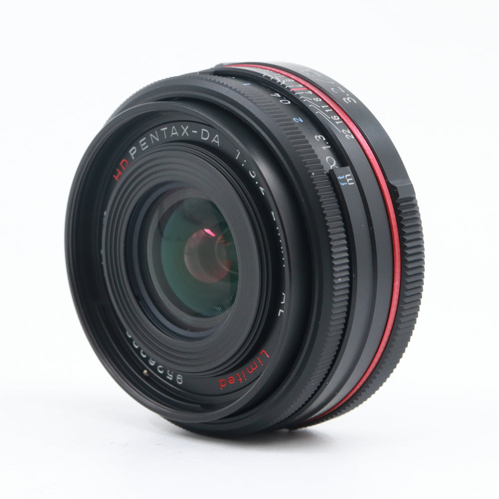 Pentax 21mm F/3.2 AL Limited HD DA used