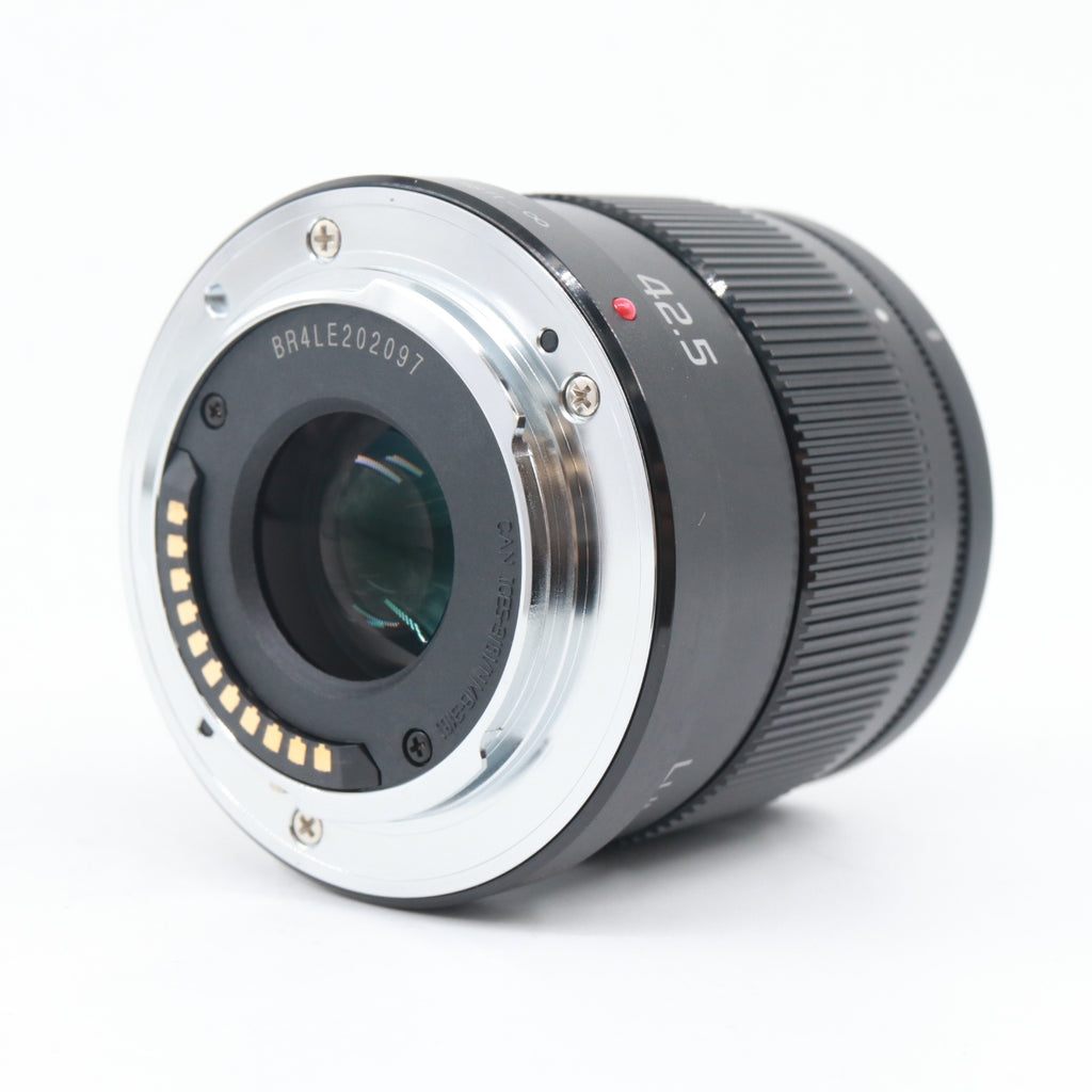 Panasonic Lumix G 42.5mm f/1.7 ASPH. Power OIS used