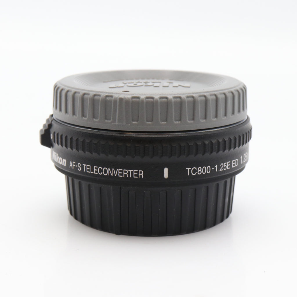 Nikon AF-S 800mm f/5.6 E FL ED VR + TC800-1.25 E ED 1.25x teleconverter usato