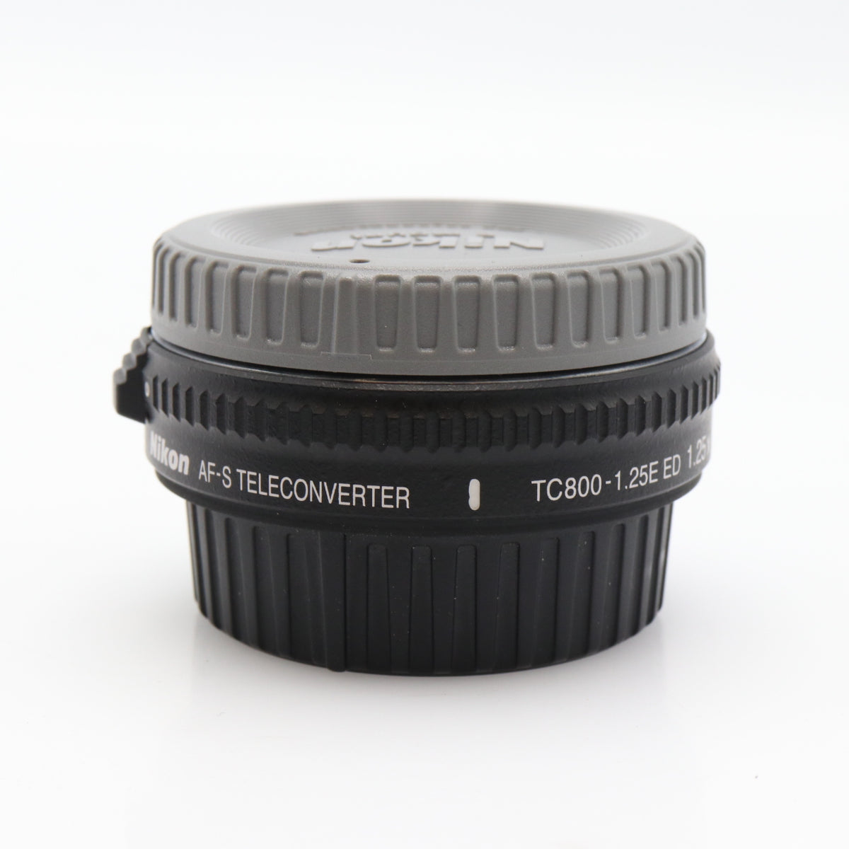 Nikon AF-S 800mm f/5.6 E FL ED VR + TC800-1.25 E ED 1.25x teleconverter usato