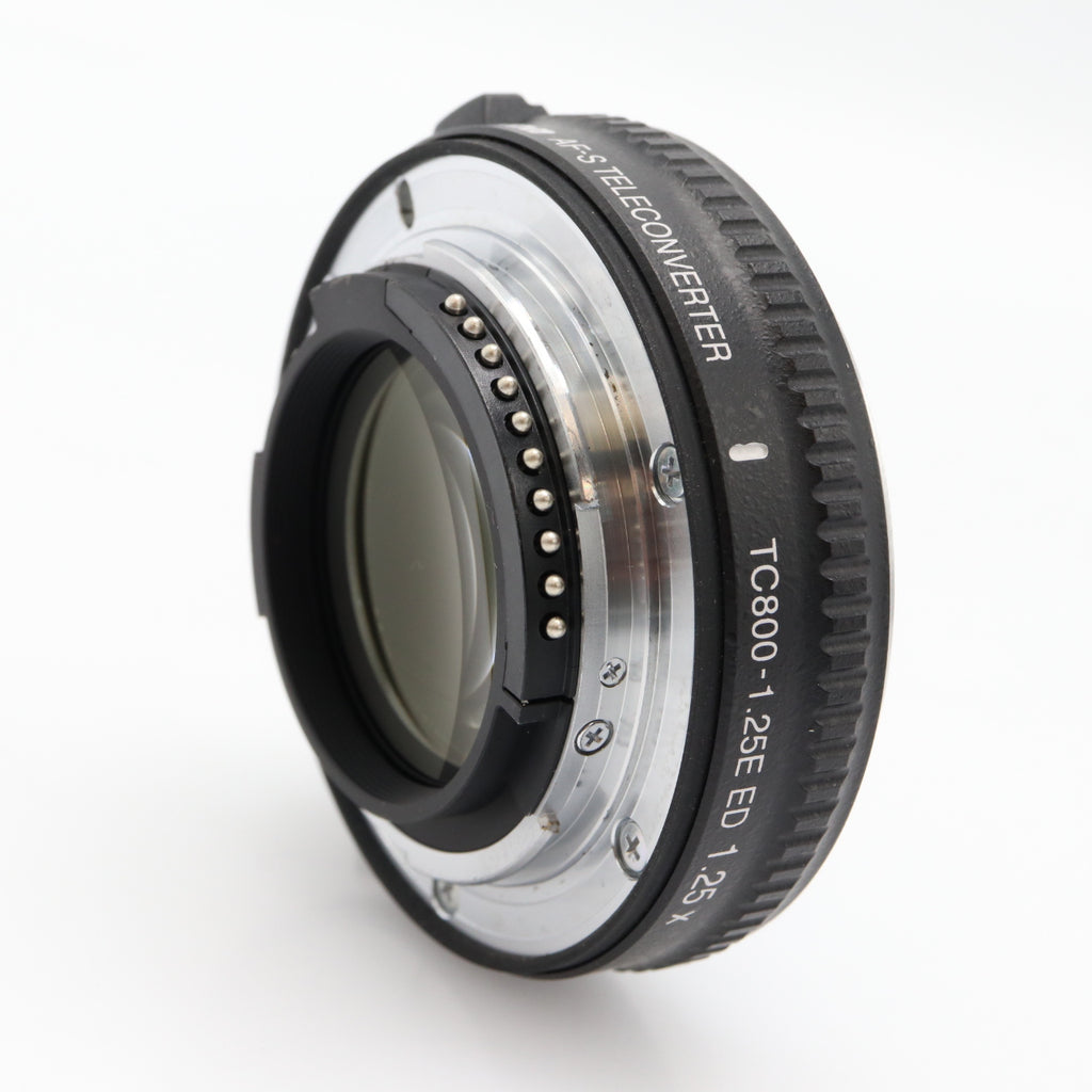 Nikon AF-S 800mm f/5.6 E FL ED VR + TC800-1.25 E ED 1.25x teleconverter usato