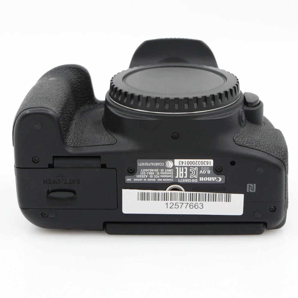 Canon EOS 750D body used