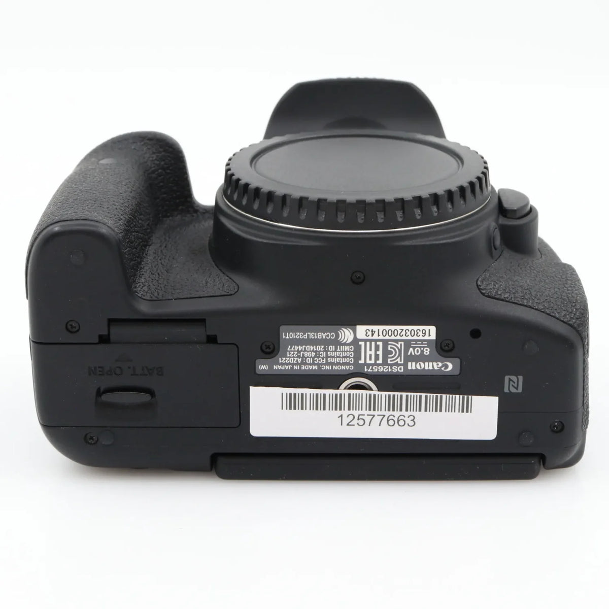 Canon EOS 750D body used