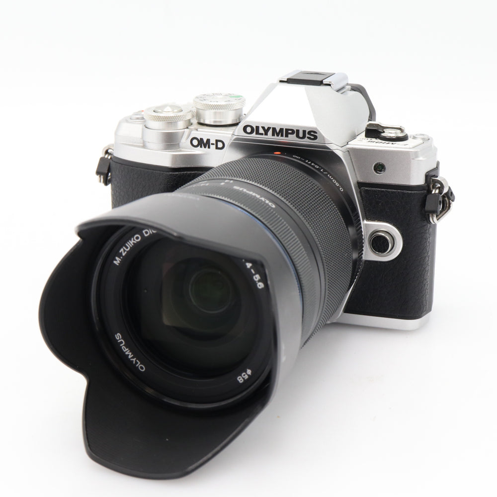 Olympus OM-D E-M10 mark III silber + M.Zuiko Digital ED 14-150mm f/4-5.6 II gebraucht