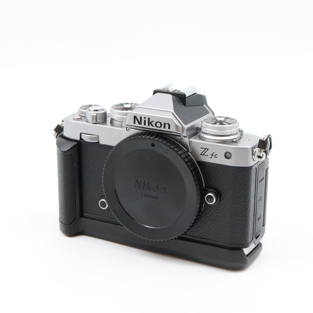 Nikon Z fc Gehäuse + GR-1 gebraucht