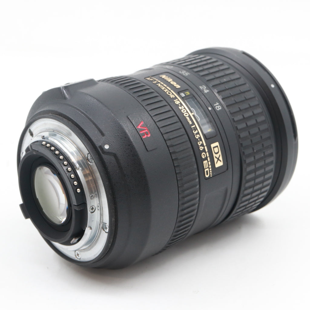 Nikon AF-S 18-200mm F/3.5-5.6G ED DX VR tweedehands