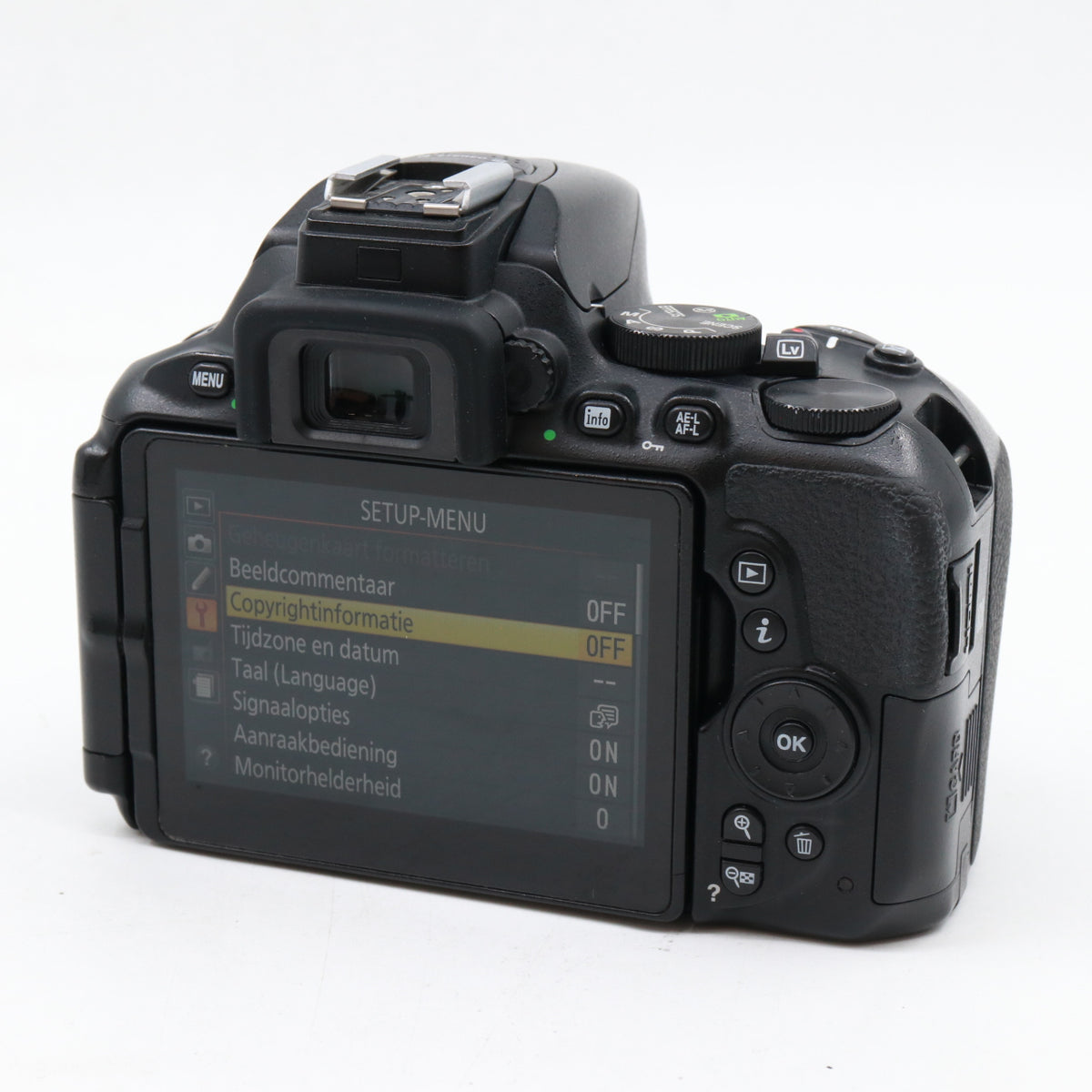Nikon D5600 body used