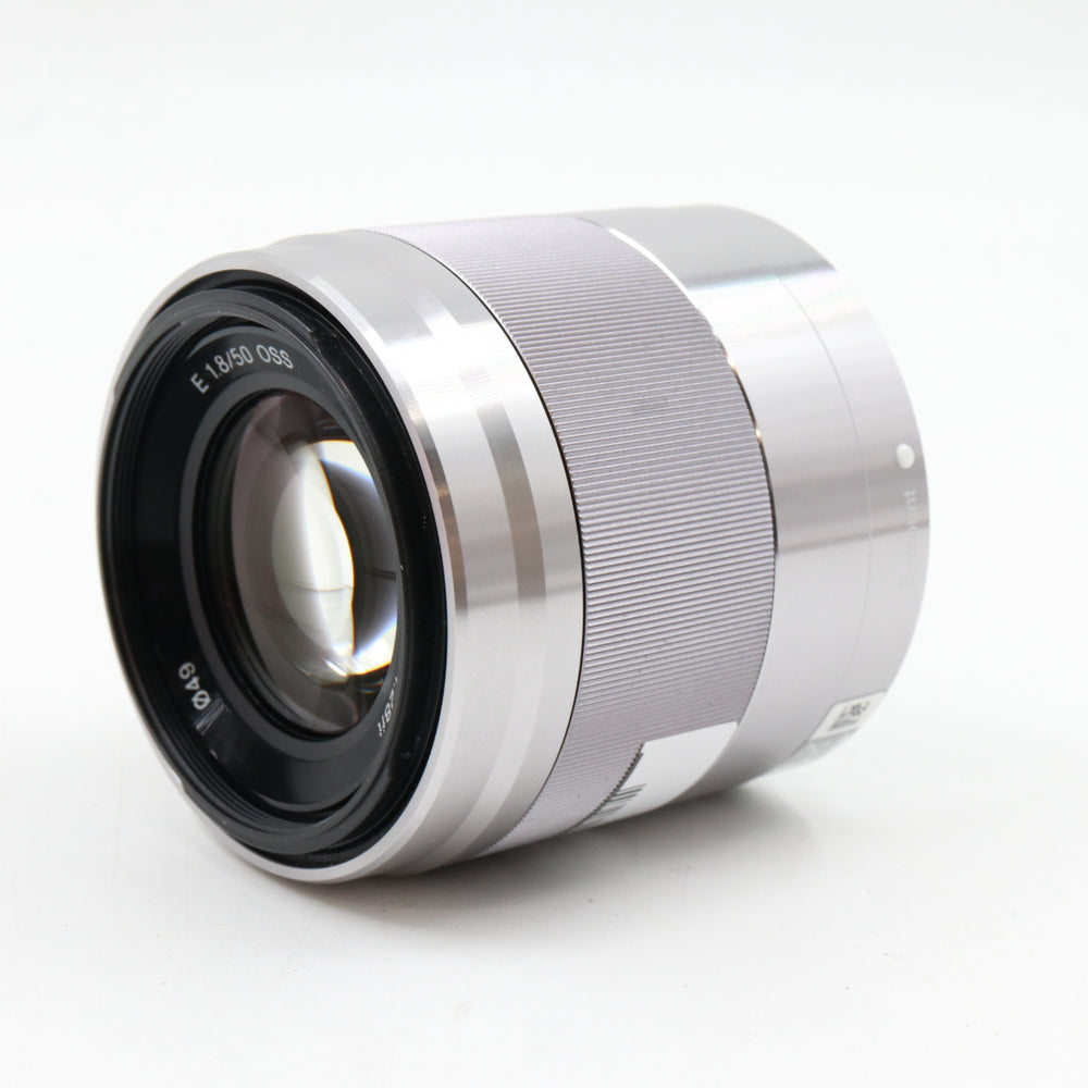 Sony E 50mm f/1.8 OSS argent occasion