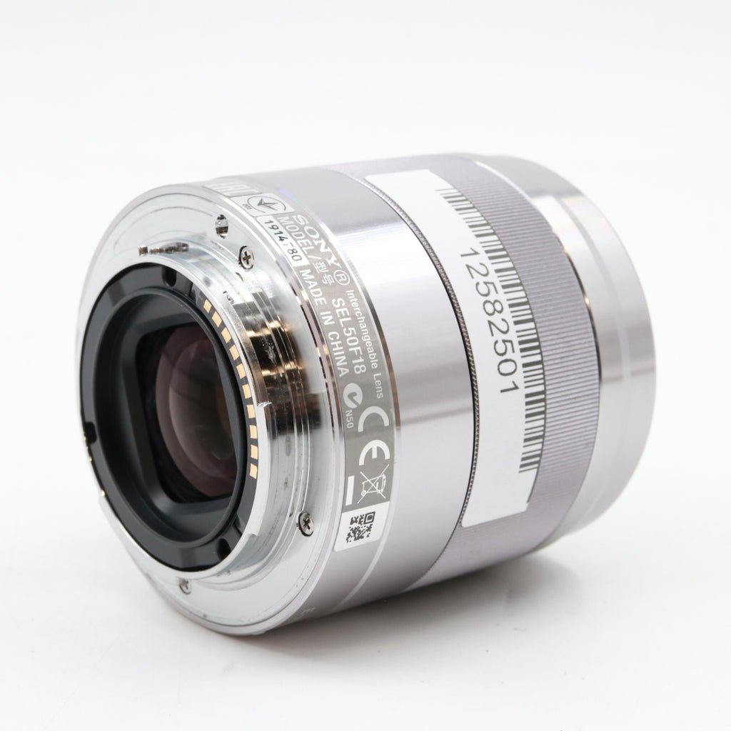 Sony E 50mm f/1.8 OSS argent occasion