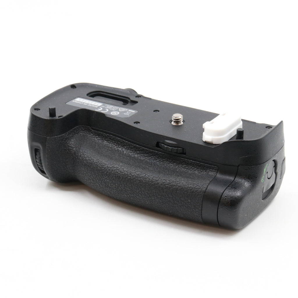 Nikon MB-D17 Batteriegriff gebraucht