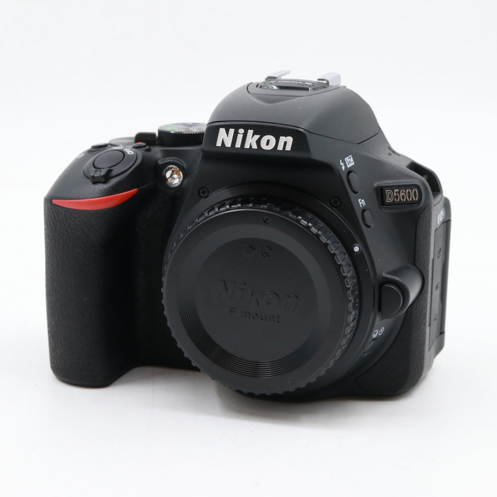 Nikon D5600 body tweedehands