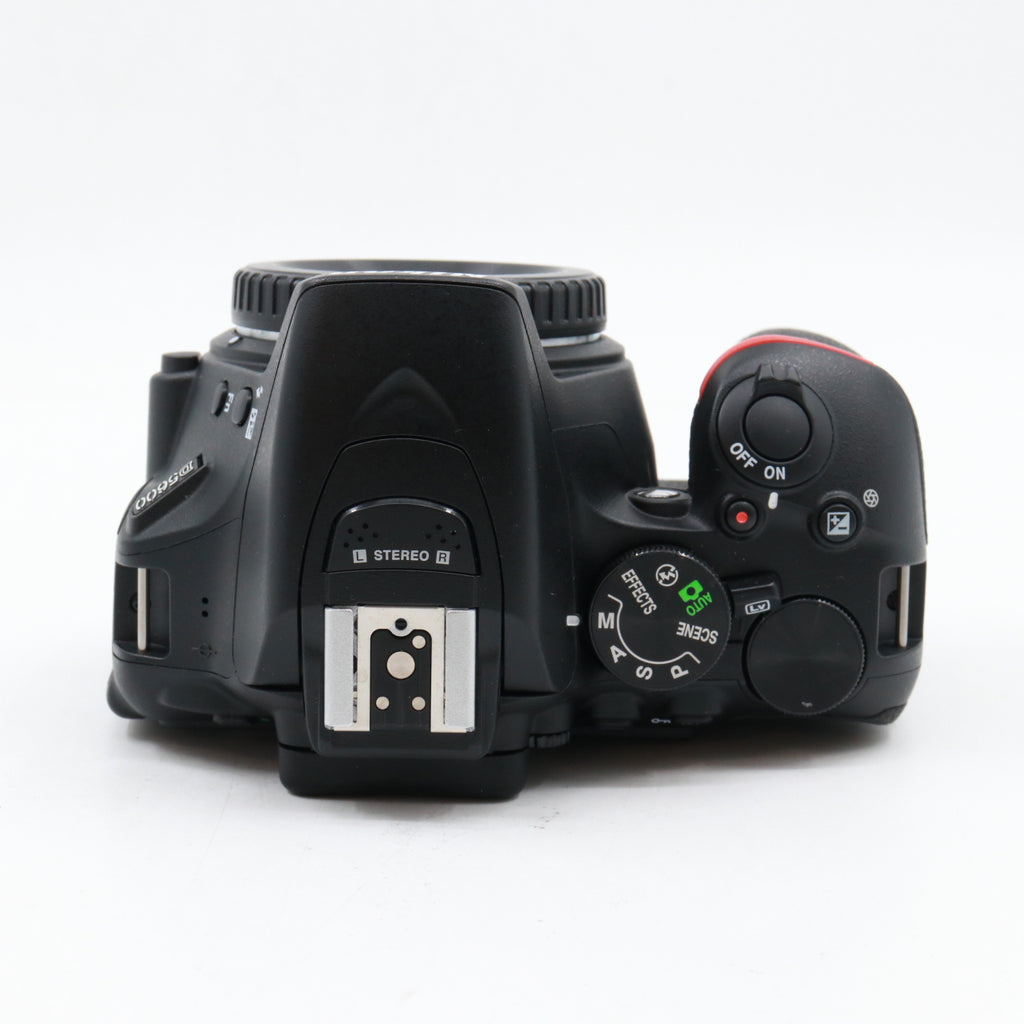 Nikon D5600 body tweedehands