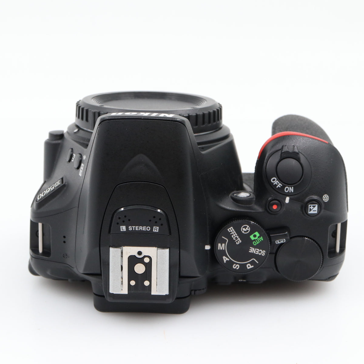 Nikon D5600 boîtier occasion