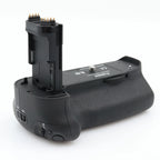Canon BG-E11 batterygrip used