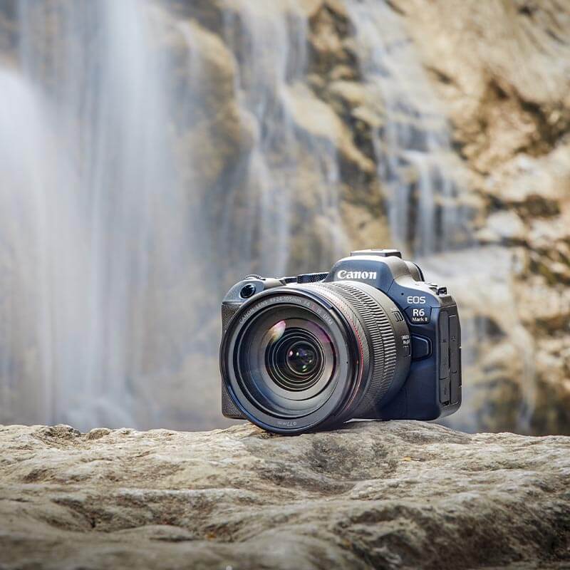 Canon EOS R6 II + RF 45mm f/1.2 STM