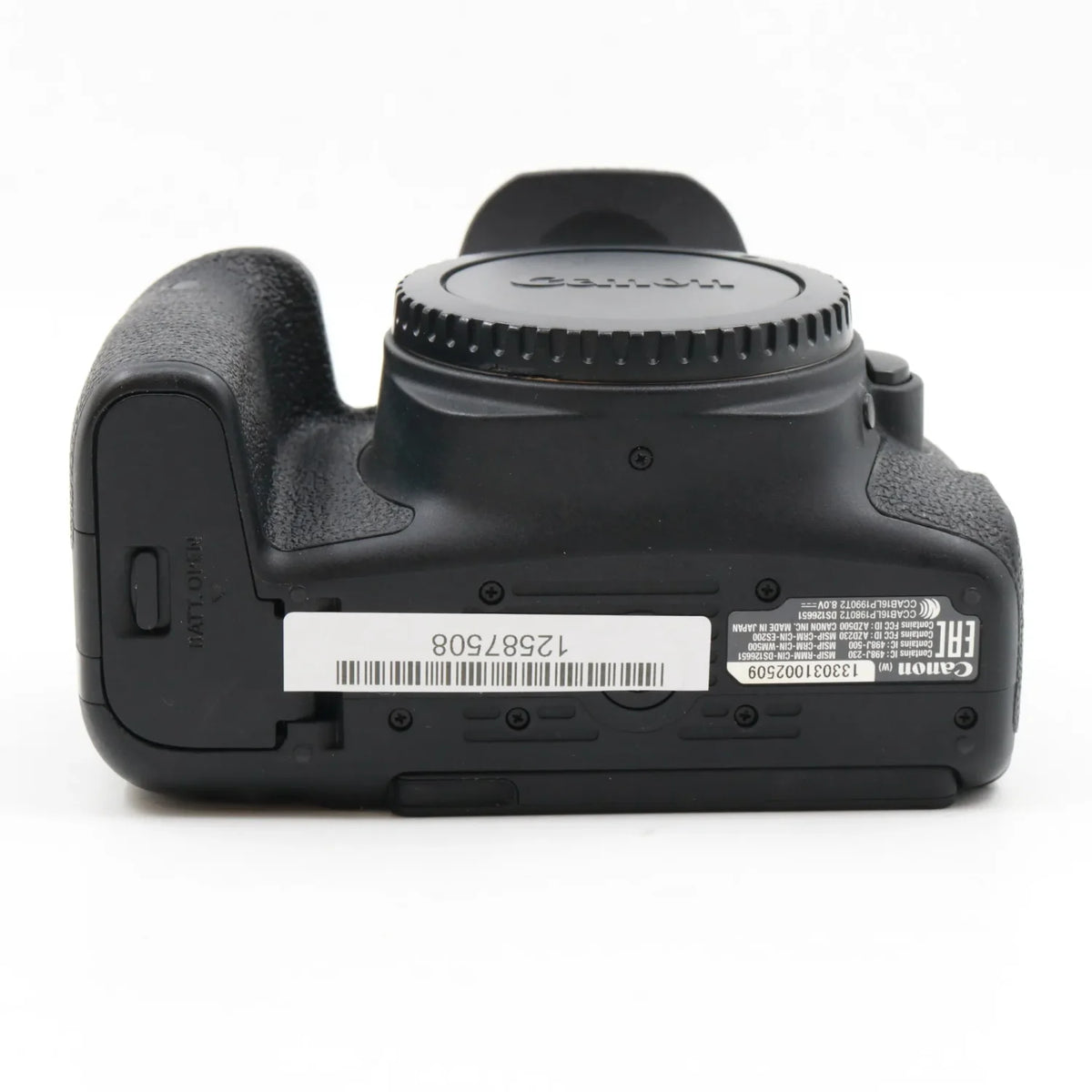 Canon EOS 77D body used