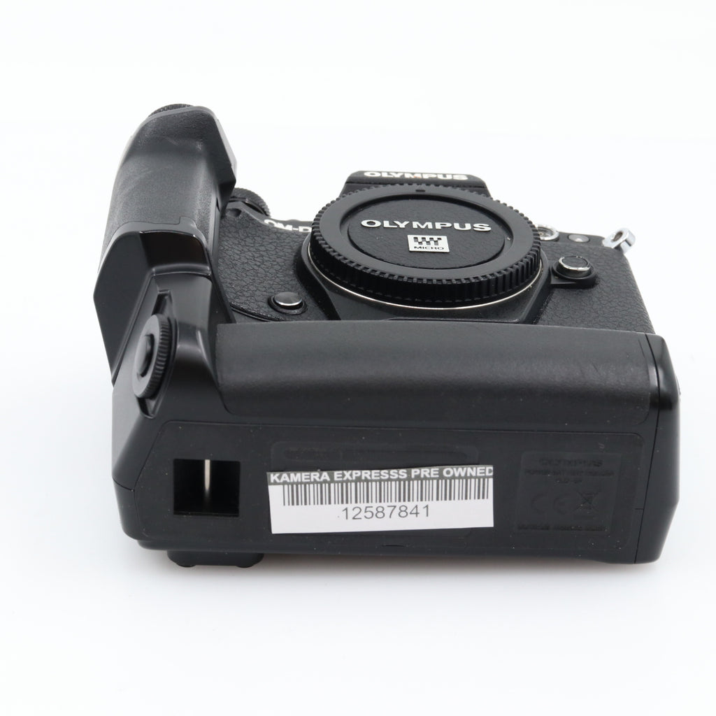 Olympus OM-D E-M5 Mark II + HLD-6P tweedehands