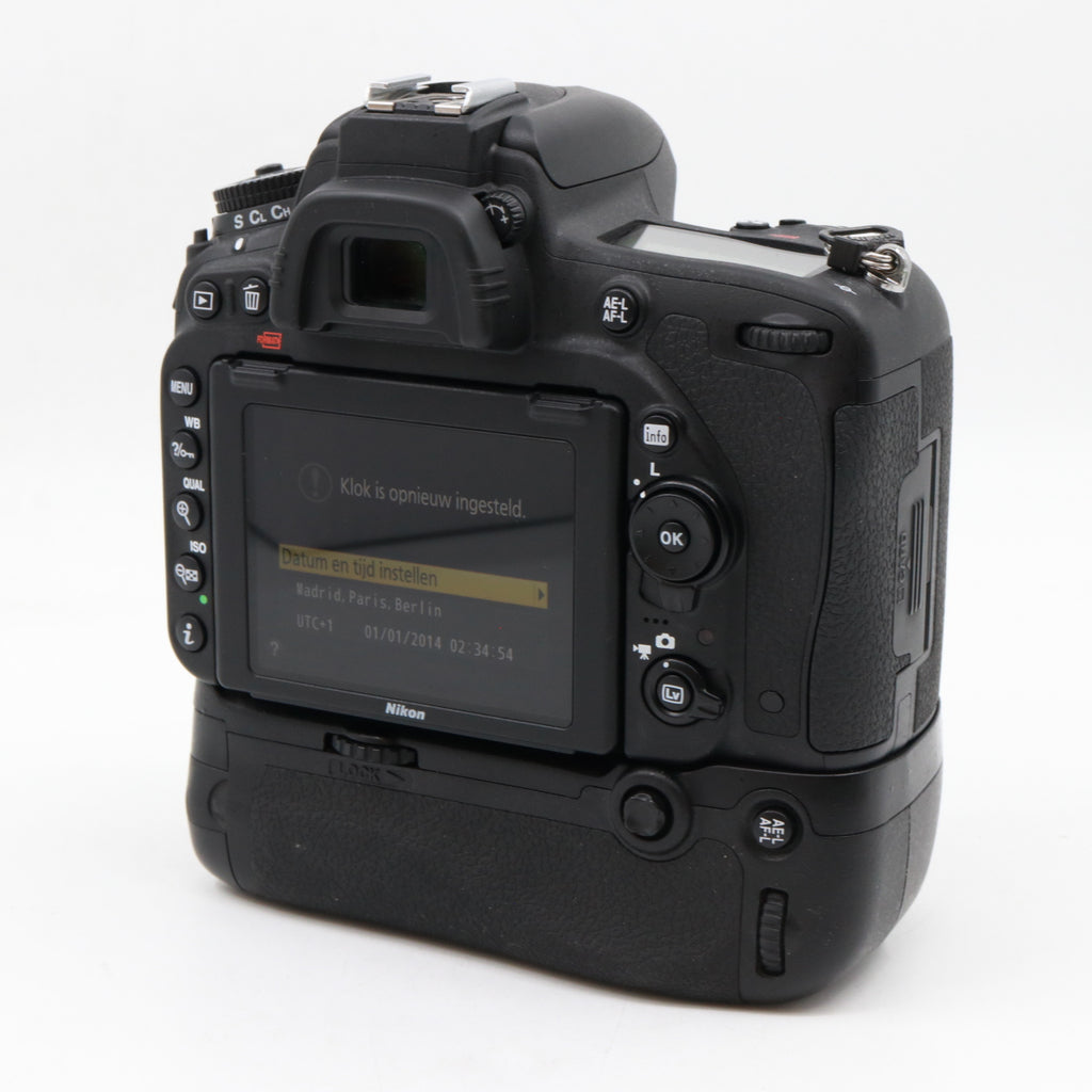 Nikon D750 + MB-D16 tweedehands