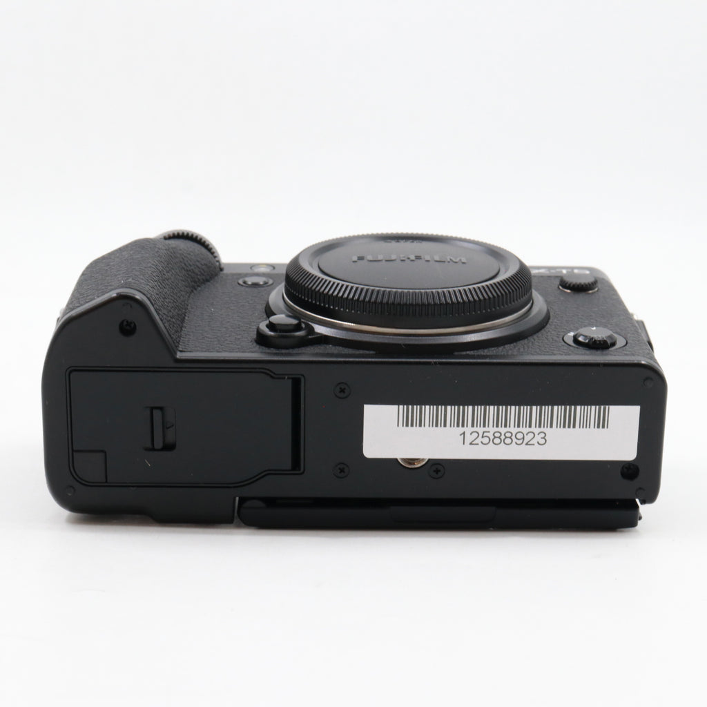Fujifilm X-T5 body used
