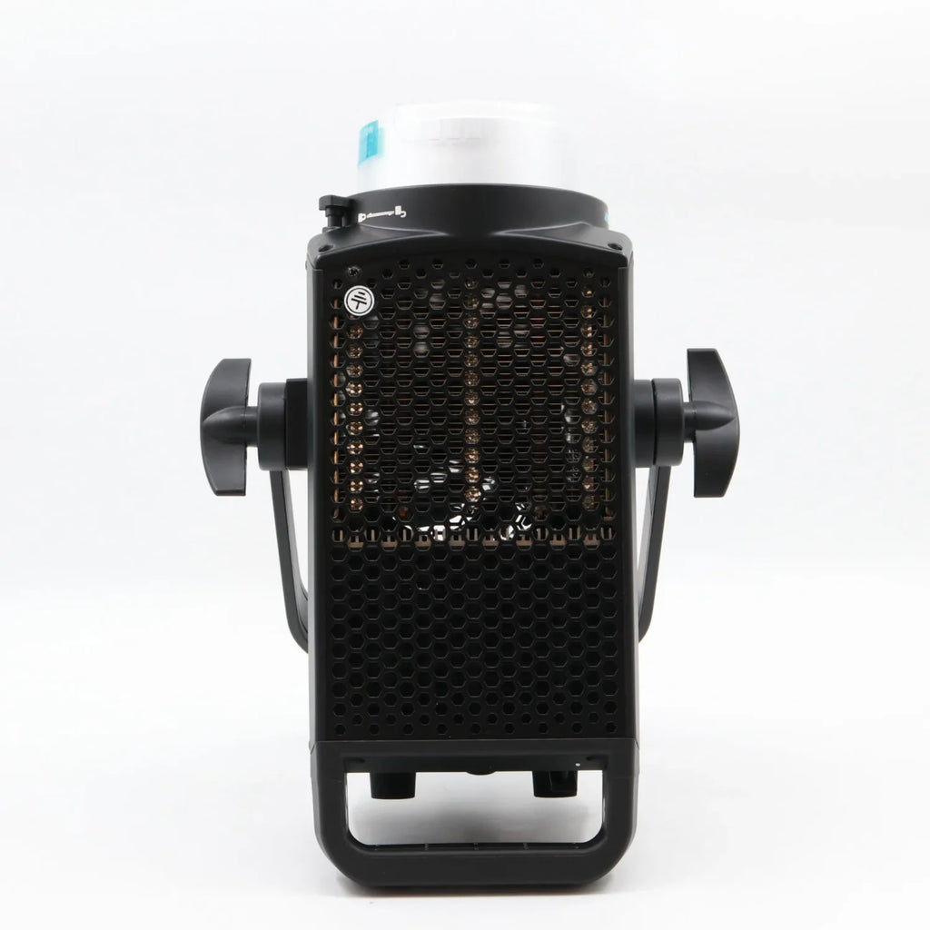 Nanlite FS-300C LED RGBW Spot Light tweedehands