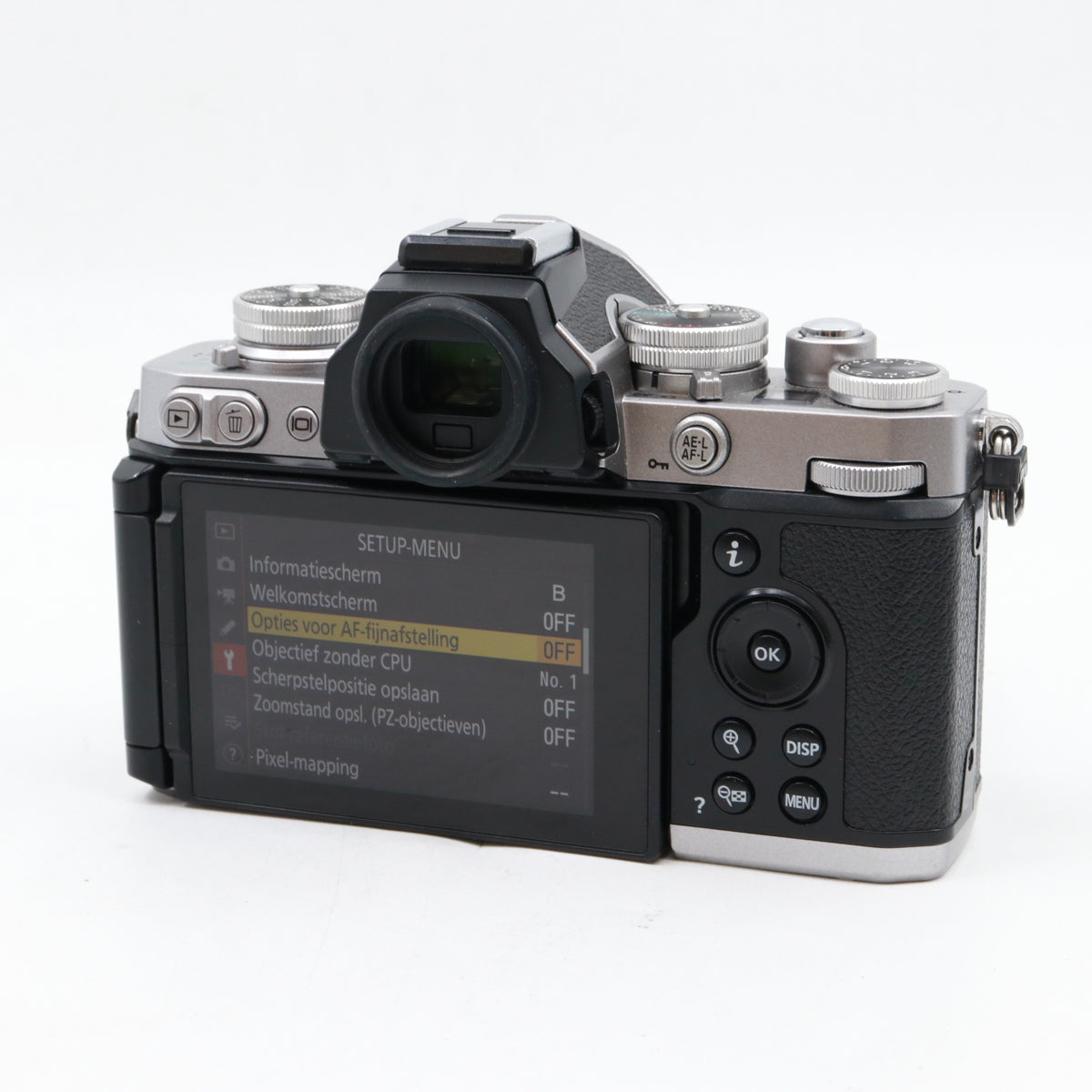 Nikon Z fc + 28mm F/2.8 special edition tweedehands