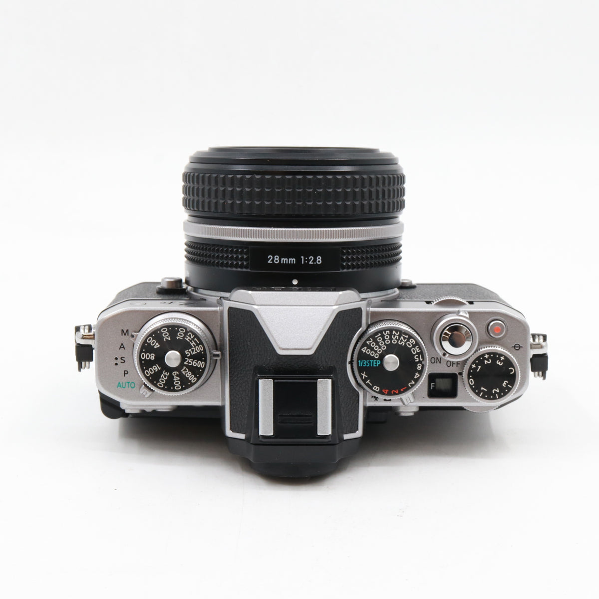 Nikon Z fc + 28mm F/2.8 special edition tweedehands