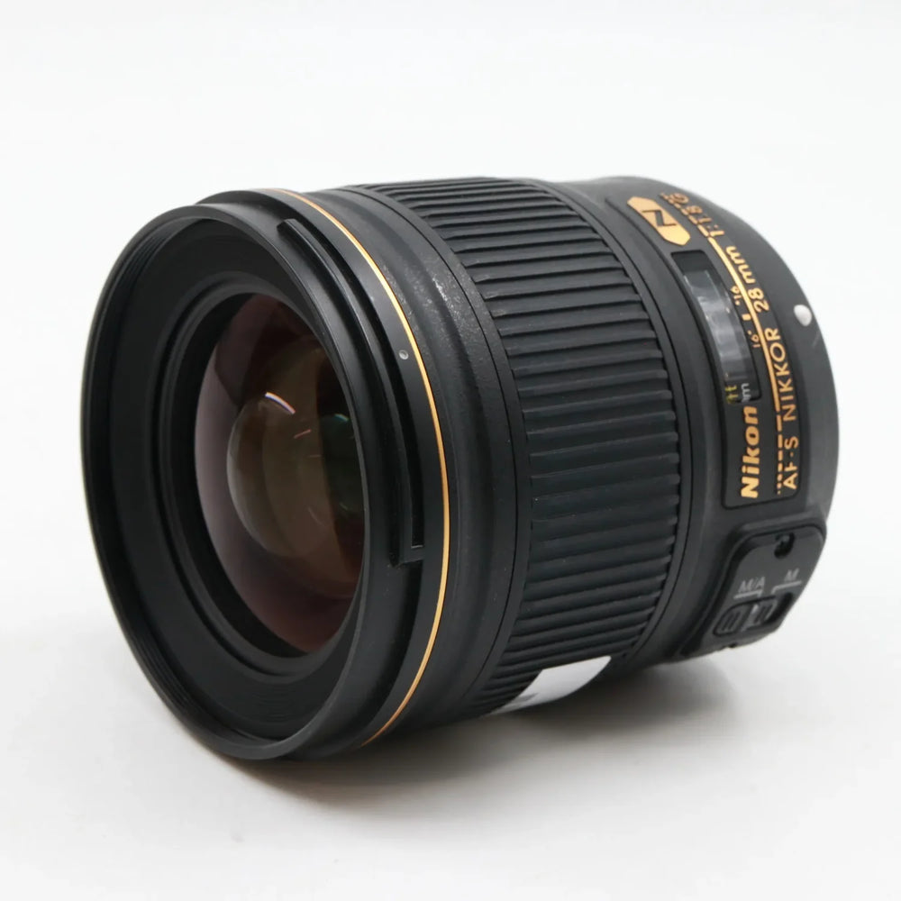 Nikon AF-S 28mm f/1.8 G