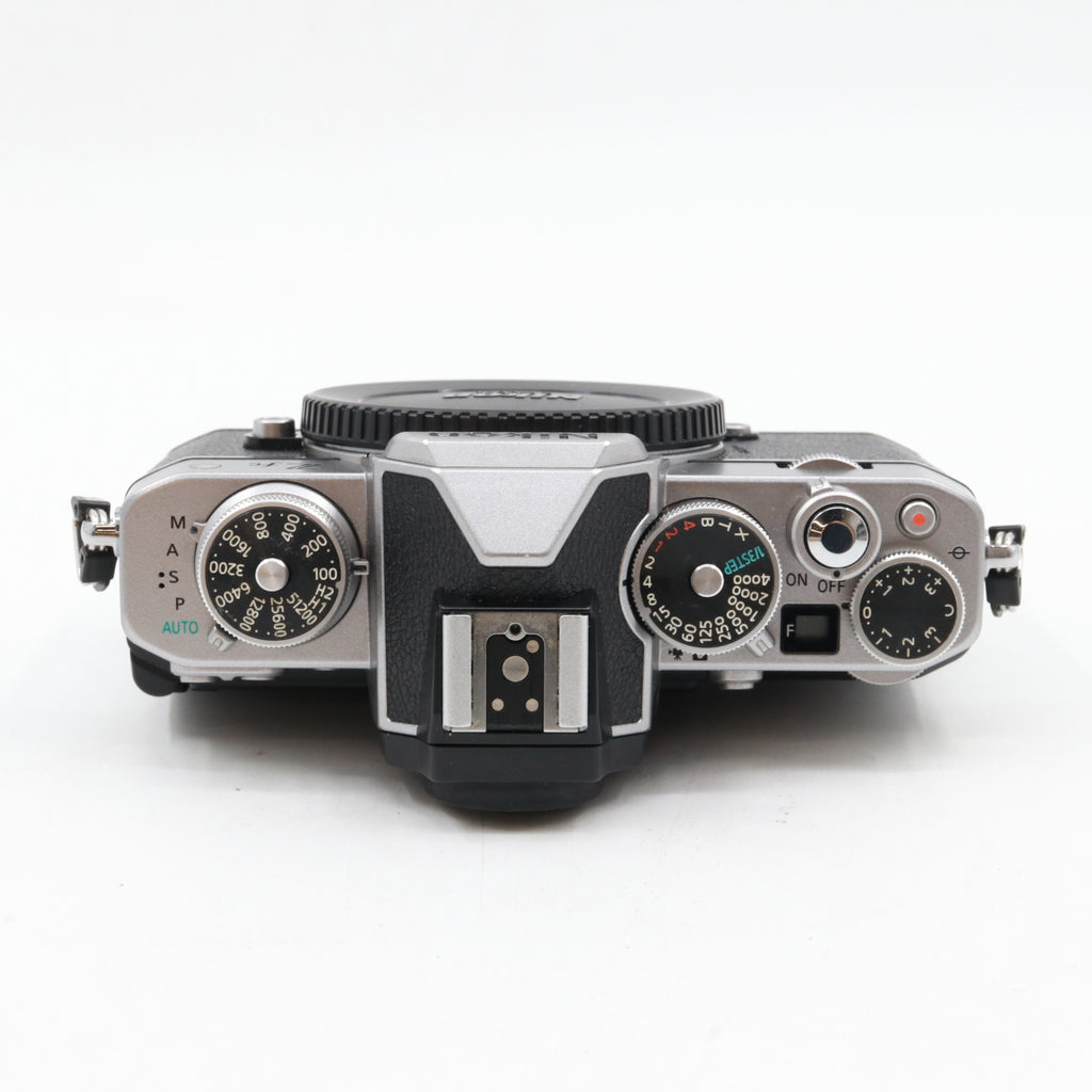 Nikon Z fc body tweedehands