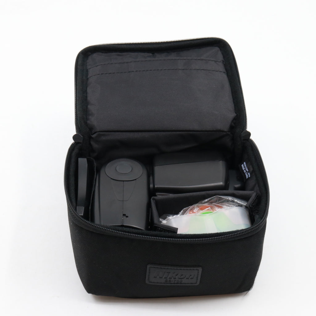 Nikon Speedlight SB-700 tweedehands